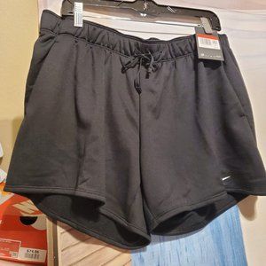 NWT Nike Large Women's Tempo Shorts